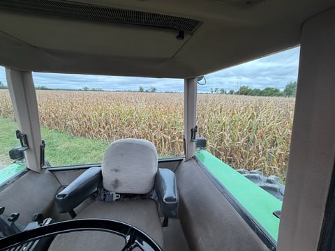 1992 John Deere 4960 Tractor  — photo 42