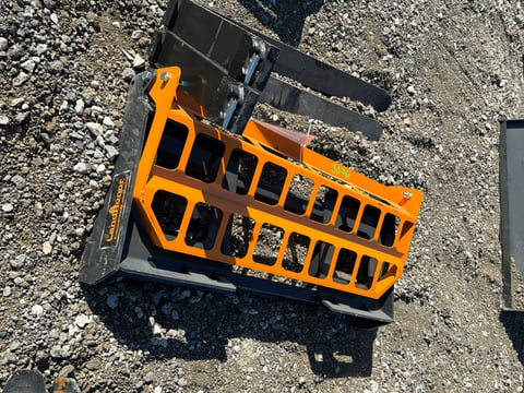 2026 LandHonor PF-11-3500G 42in Skid Steer Pallet Forks, 4,000 LB (Unused) — photo 1