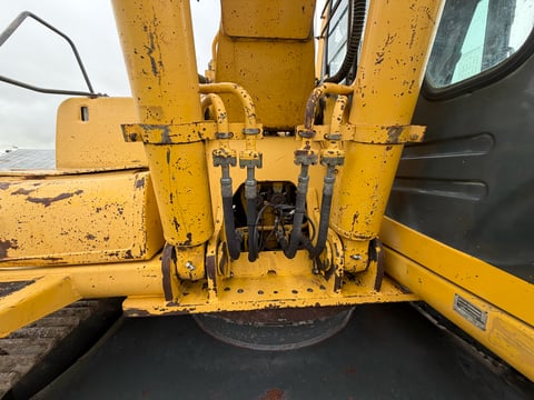 1996 Komatsu PC220LC-6LC Hydraulic Excavator — photo 56