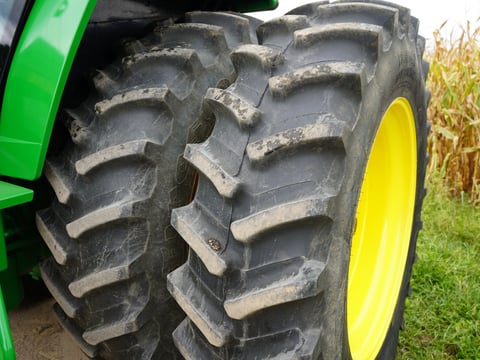 1992 John Deere 4960 Tractor  — photo 10