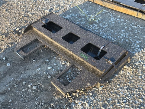 Kit Containers 45" Skid Steer Fork Frame W/42in Forks — photo 3