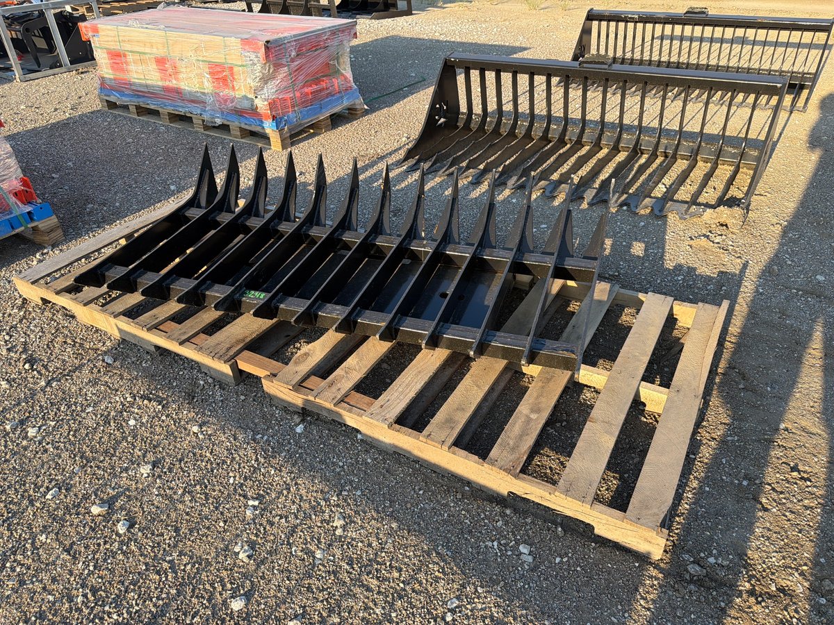 Kit Containers 70" Skid Steer Root Rake
