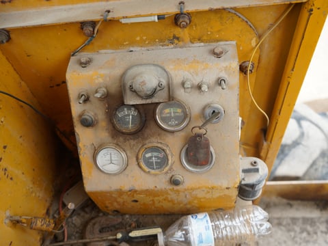 Allis Chalmers M100 Motor Grader — photo 29