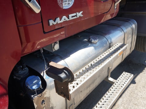 2018 Mack Granite GU713 Quad/A Dump Truck — photo 36