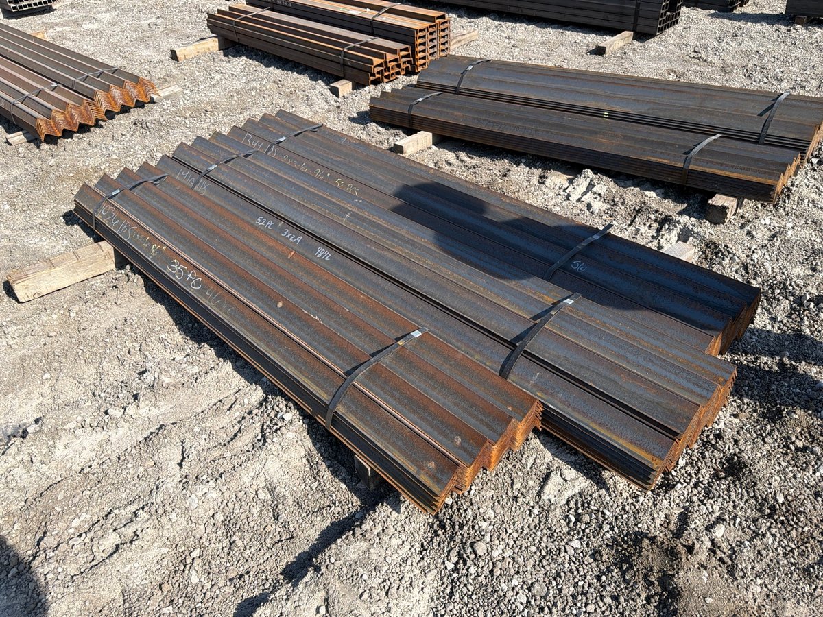 (139) 3in x 2in Steel Angle Iron, 3 Bundles, 86in to 98.5in Long