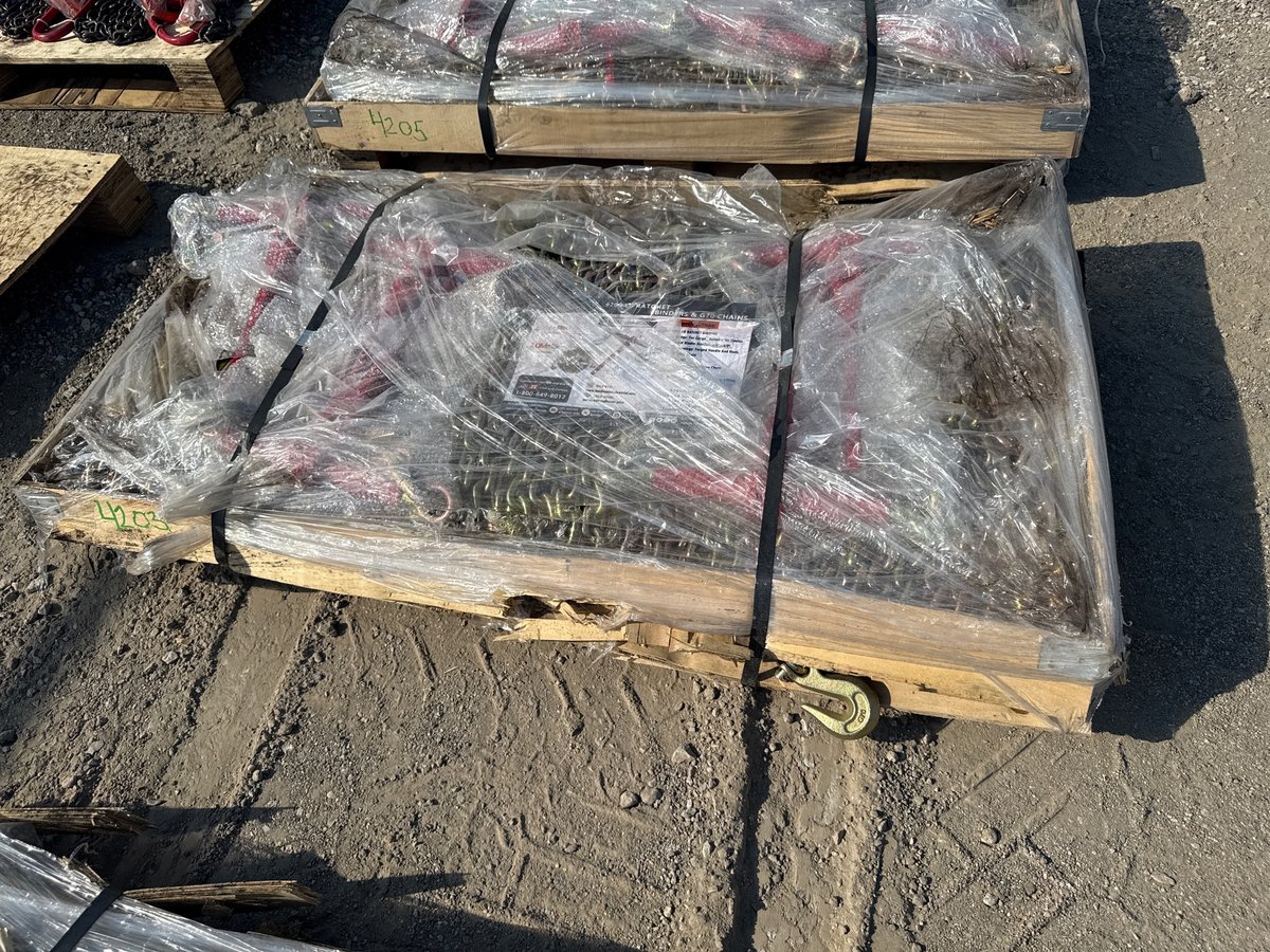 LandHonor Pallet of (5) 9,200 lb Ratchet Load Binders and (10) G70 Chains
