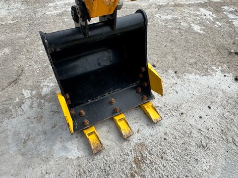 2023 Diggit EM15 Mini Excavator — photo 7