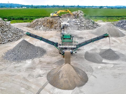 2012 McCloskey S130 Double Deck Tracked Screen Plant — photo 4