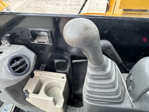 2014 Caterpillar 305.5E Mini Excavator — photo 11