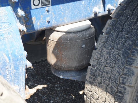 2015 Peterbilt 365 T/A Daycab Truck Tractor — photo 14