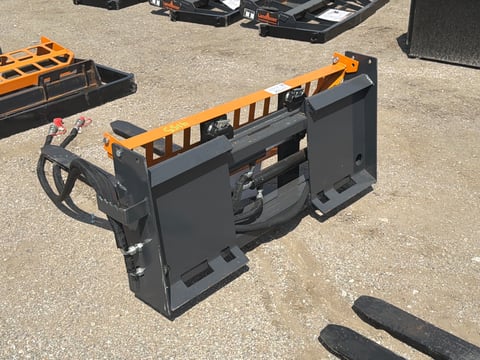 2025 LandHonor HPF-11-3000G Hydraulic Pallet Forks and Frame (Unused) — photo 4