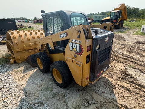  Inoperable Needs New Engine - 2021 Caterpillar 226D3 Skid Steer  — photo 5