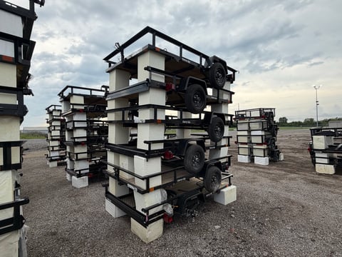 Qty of (6) 2027 Carry-On Trailers Z5X8GW2K — photo 3