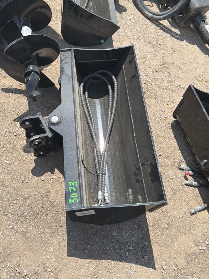 2026 MIVA 32 in Tilting Excavator Bucket (Unused)