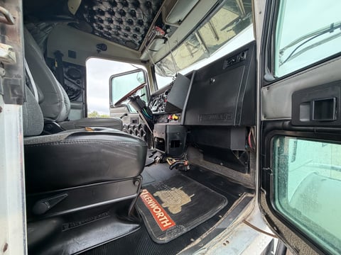 1998 Kenworth T800 T/A  Allison Automatic - Sleeper Truck — photo 10