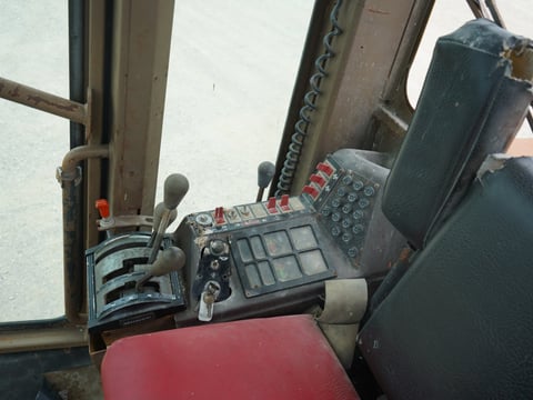 Champion 710A Motor Grader — photo 25