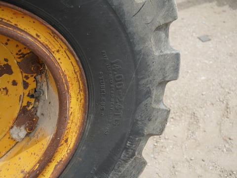 Allis Chalmers M100 Motor Grader — photo 19