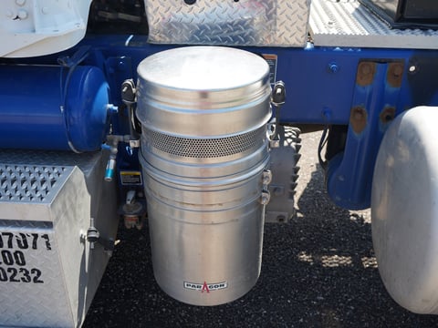2015 Peterbilt 365 T/A Daycab Truck Tractor — photo 9