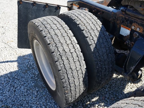 2011 Freightliner Cascadia T/A Sleeper Truck — photo 41
