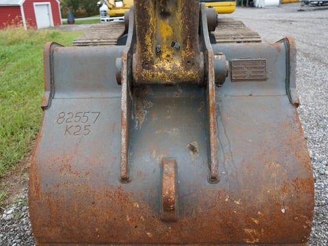 1996 Komatsu PC220LC-6LC Hydraulic Excavator — photo 22