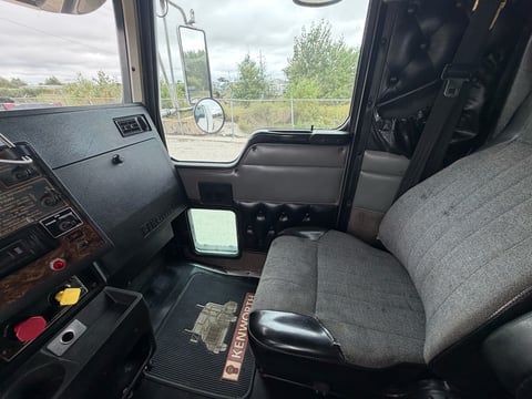 1998 Kenworth T800 T/A  Allison Automatic - Sleeper Truck — photo 18