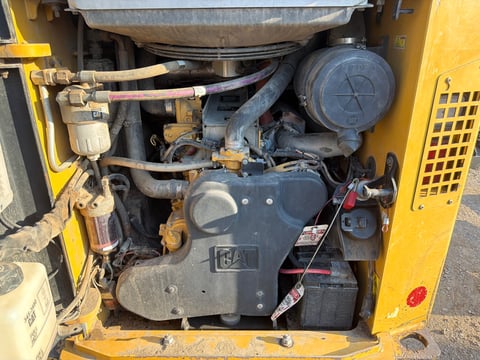 2018 Caterpillar 299D2 XHP Forestry Package Compact Track Loader - No Mulcher Head - Inoperable, Needs New Engine, Selling As-Is — photo 16