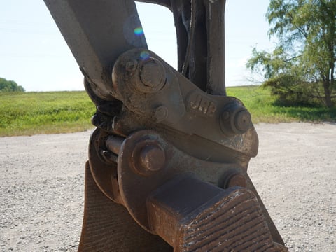 2002 Komatsu PC220LC-7L Hydraulic Excavator — photo 9