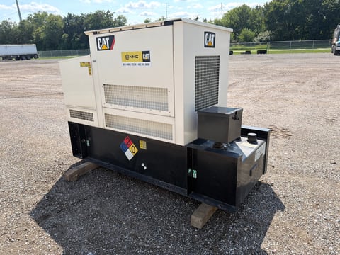 2018 Caterpillar D40-2cc 40KW Generator — photo 4