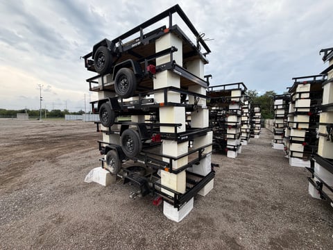 Qty of (6) 2027 Carry-On Trailers Z5X8GW2K — photo 5