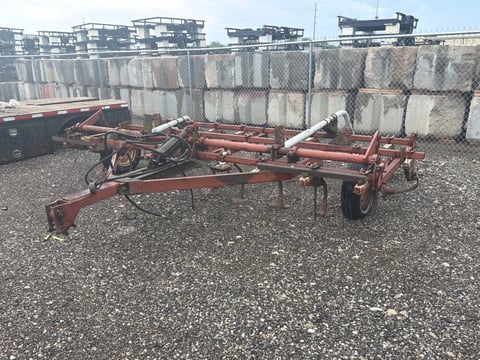 International Harvester 45 Vibra Shank Field Cultivator — photo 1