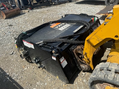 Virning PUB72 Sweeper Skid Steer Attachment — photo 3