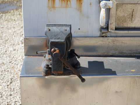 2007 Chevrolet C4500 Crew Cab Service Body Truck — photo 27