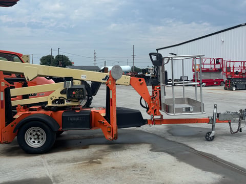 2019 JLG T350 Boom Lift 35' Towable Articulated — photo 3