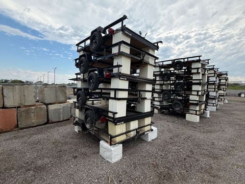 Qty of (6) 2027 Carry-On Trailers Z5X8GW2K — photo 2