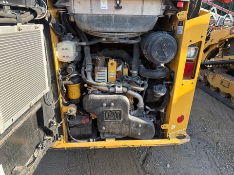2019 Caterpillar 259D Compact Track Loader - As-Is — photo 15