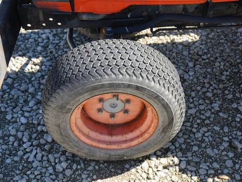 Kubota B7510 Utility Tractor — photo 12