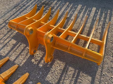 2026 Giyi CAT305 44in Dense-Teeth Excavator Rake (Unused) — photo 3