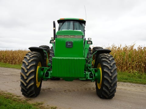 1992 John Deere 4960 Tractor  — photo 3