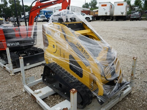 Machpro MP-S300 Mini Skid Steer — photo 2