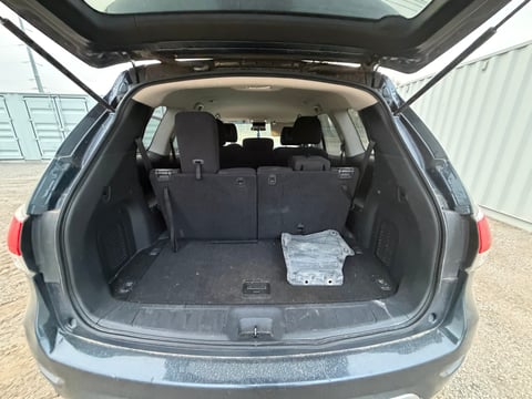 2013 Nissan Pathfinder 4WD SUV — photo 23