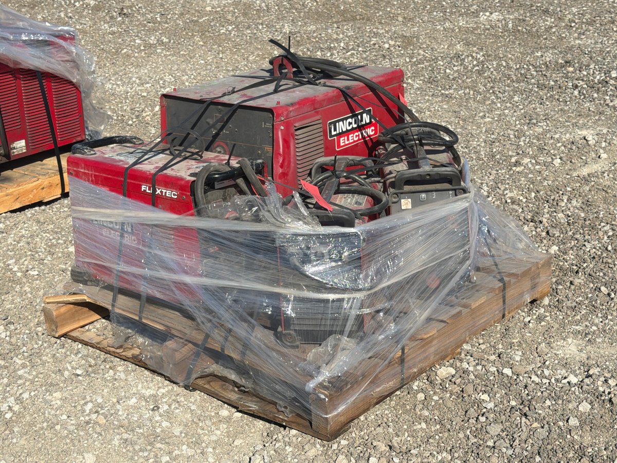 Lincoln Flextec 350X Multi-Process Welder, Idealarc CV-305 & (2) Tomahawk 1000 Plasma Cutters