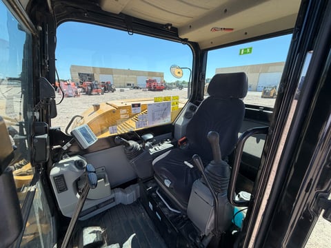 2014 Caterpillar 308E2CR Mini Excavator W/Thumb — photo 10