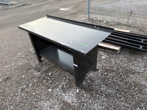 Kit Containers 60" Work Bench — photo 1