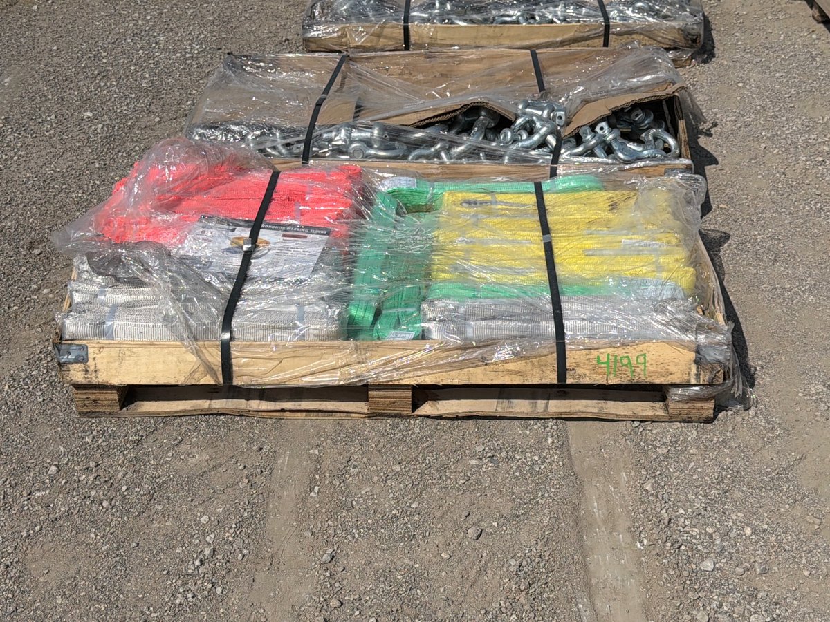 LandHonor Pallet of (22) Webbing Slings