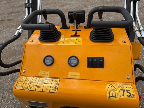2026 Sdlool SL360T Mini Skid Steer Loader (Unused) — photo 9