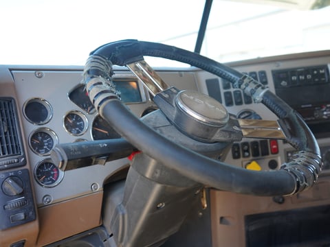 2018 Mack Granite GU713 Quad/A Dump Truck — photo 12