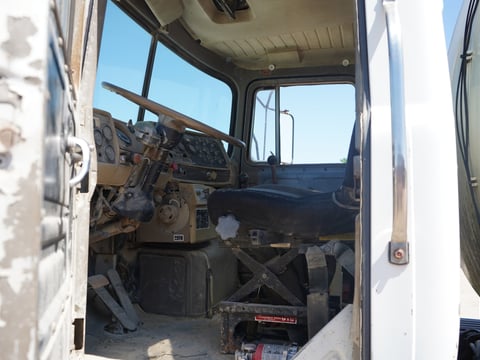 1985 Mack DM686S Water Truck T/A (No Pump) — photo 10