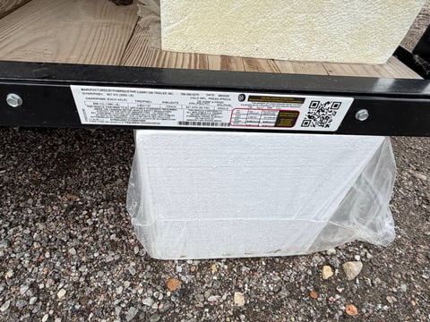 Qty of (4) 2027 Carry-On Trailers Z5X8GW2K — photo 6