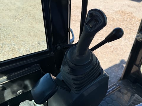 2014 Caterpillar 308E2CR Mini Excavator W/Thumb — photo 15