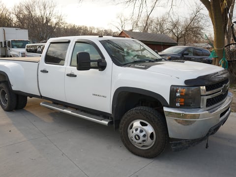 2011 Chevrolet 3500HD — photo 3